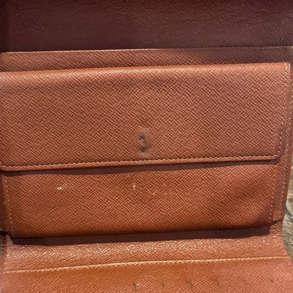 Authentic Louis Vuitton Monogram Trifold GM Wallet - Picture 10 of 16